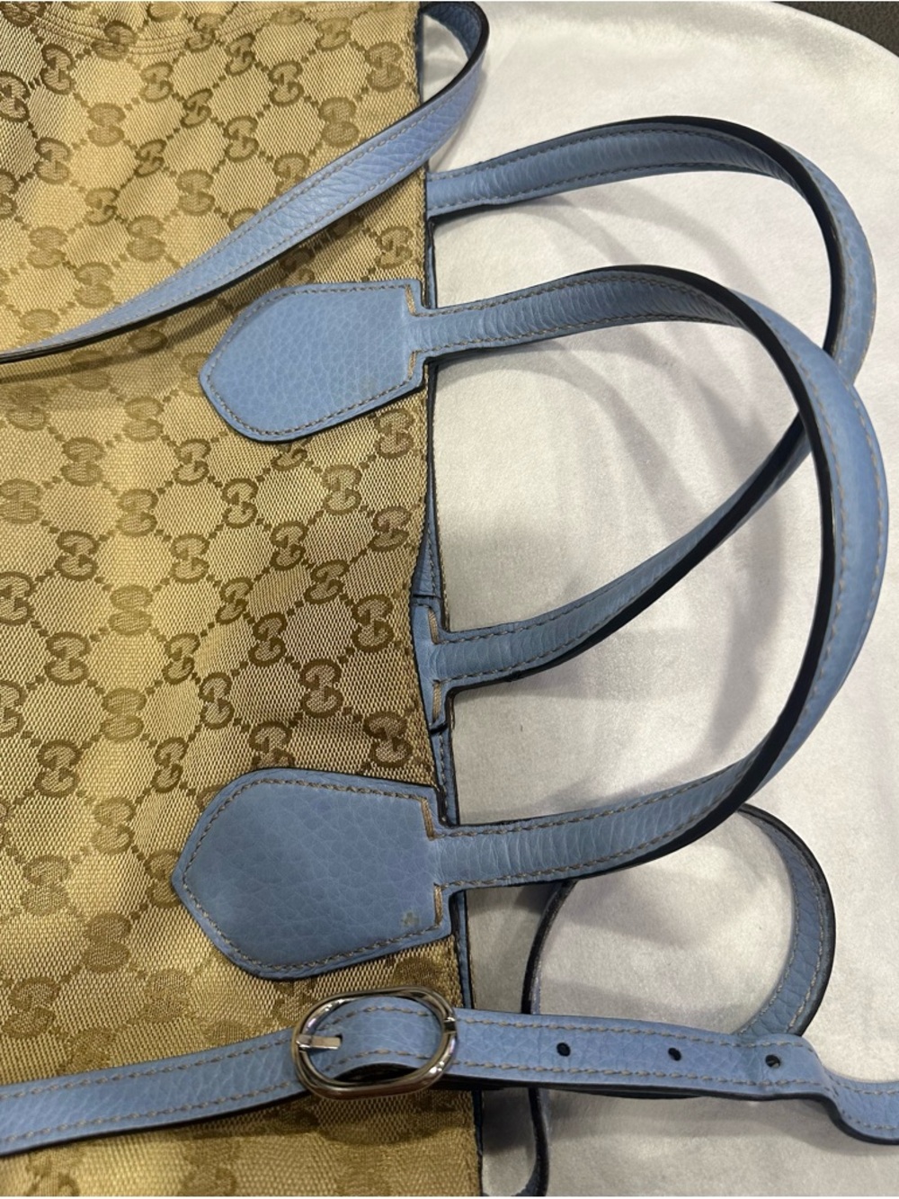 Gucci Beige GG Canvas Tote with Light Blue Leather Trim - Picture 2 of 12